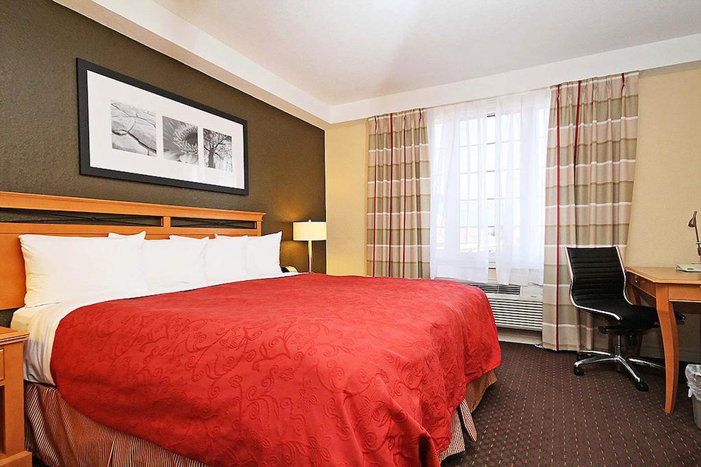 Fairfield Inn & Suites By Marriott Ottawa Kanata Δωμάτιο φωτογραφία